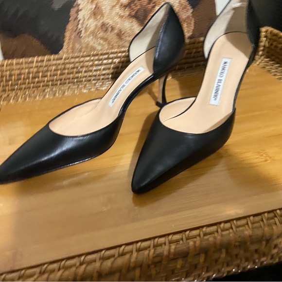 Manolo Blahnik Black leather Shoes